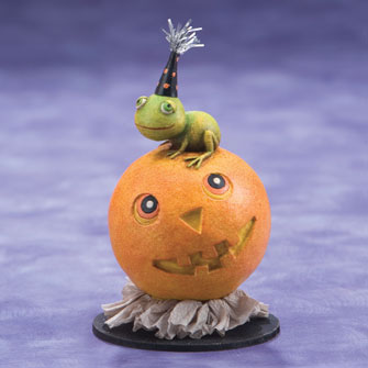 Frog on Pumpkin Figure 16173